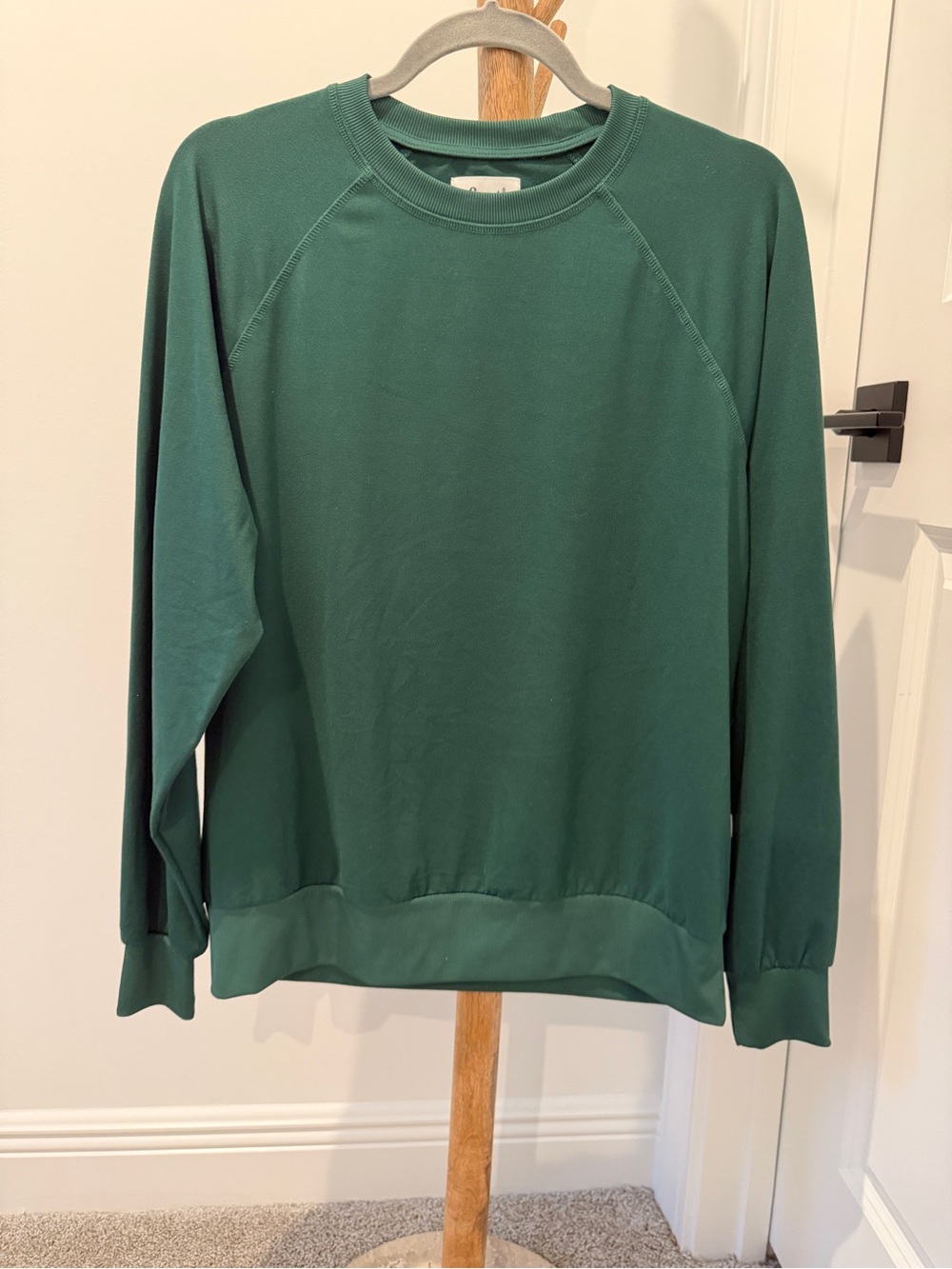Clean-Cut Crewneck Sweater in Forest Green